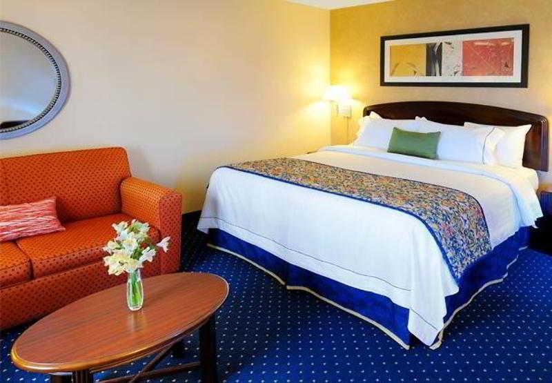 Courtyard By Marriott Oklahoma City Northwest Quarto foto